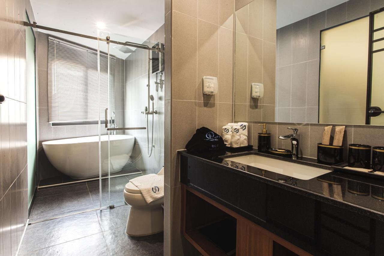 Thapae Twins Hotel Chiang Mai Dış mekan fotoğraf